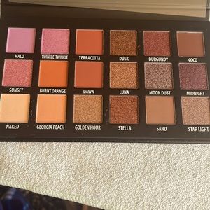KAB Day + Night Eyeshadow Palette